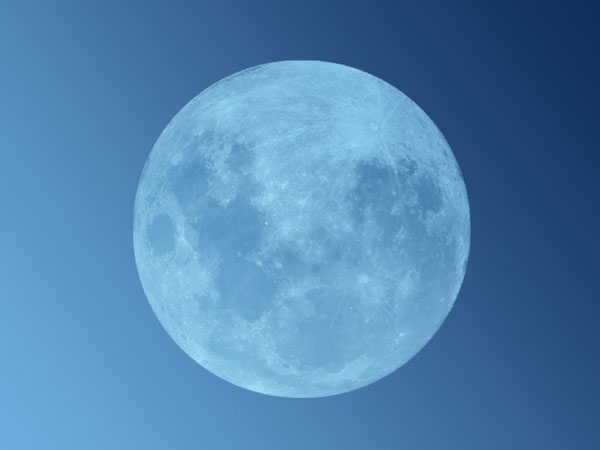 MCFC-Blue-Moon