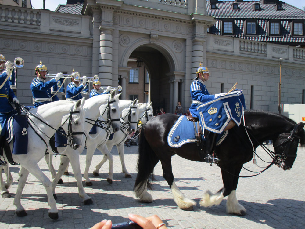 stockholm-kings-guards