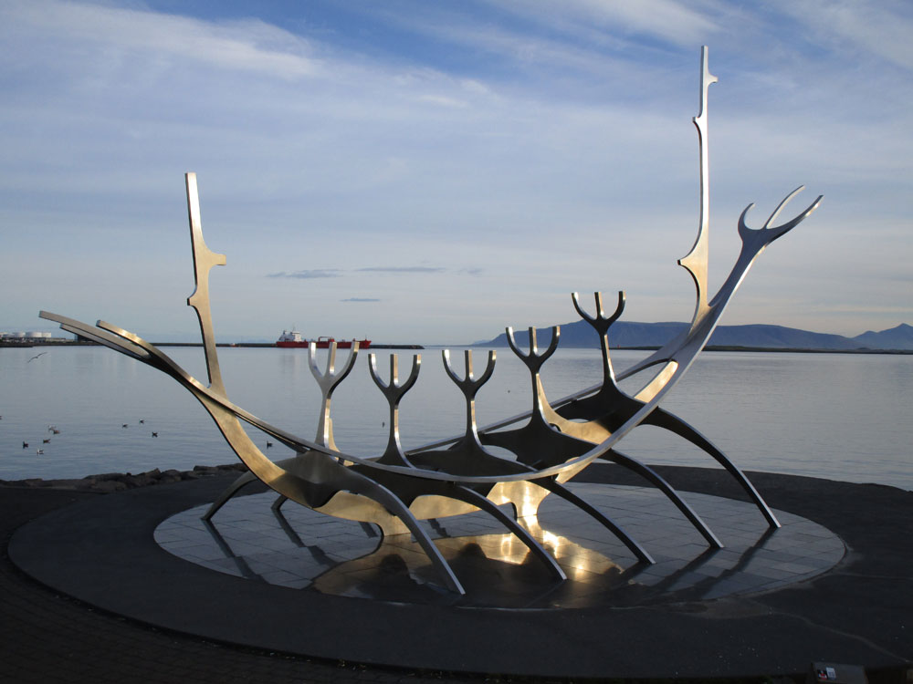 reykjavik-viking-ship