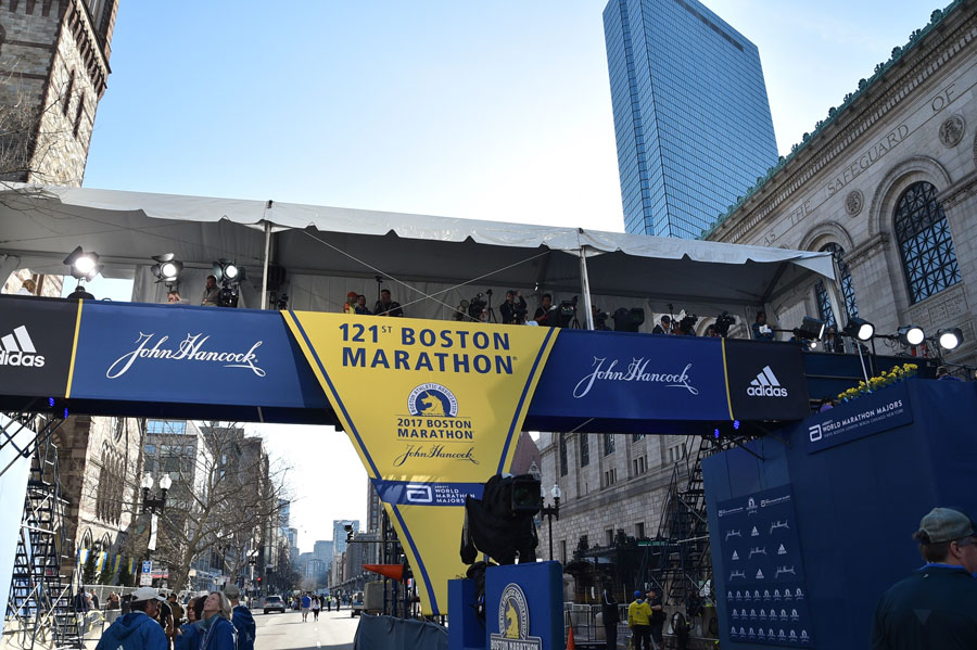 boston-finish-gantry-2017